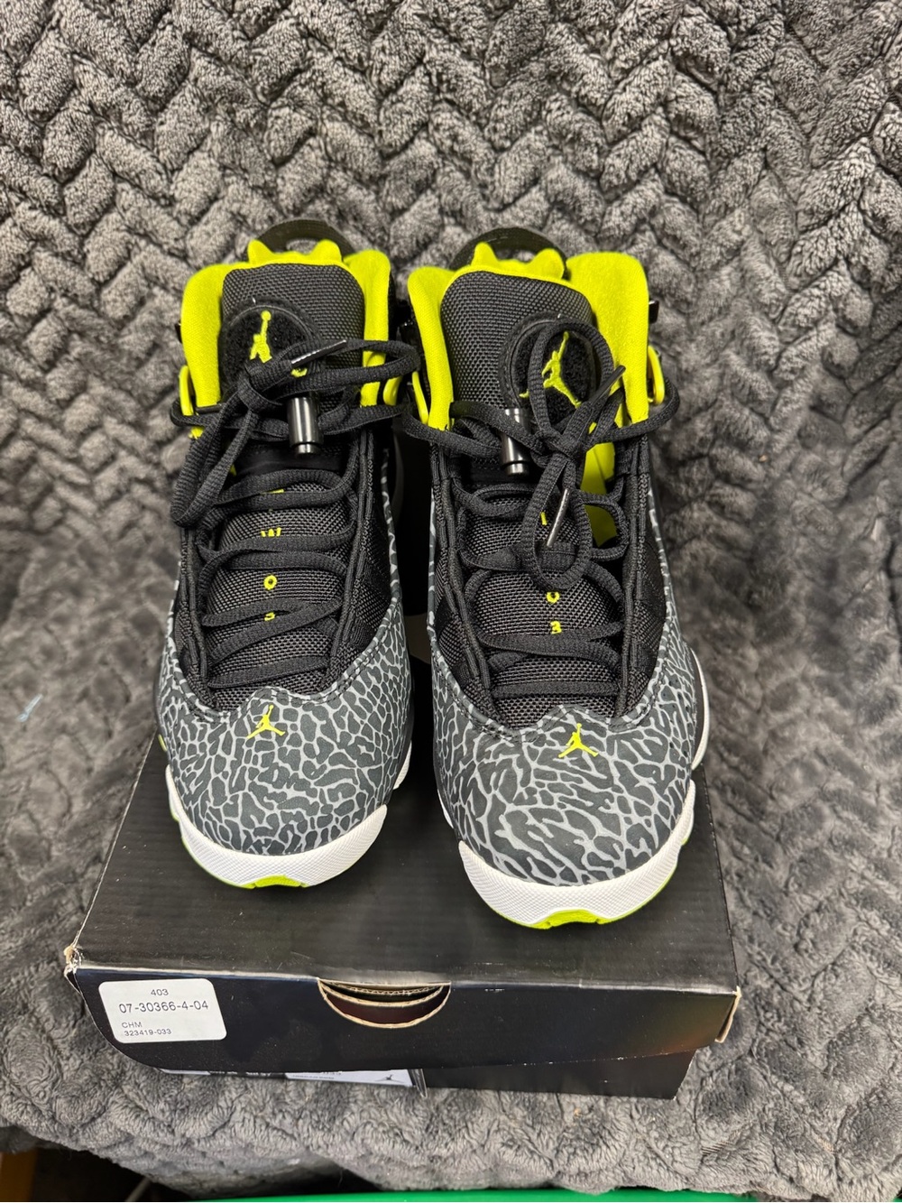 Jordan 6 Rings - Picture 3 of 3
